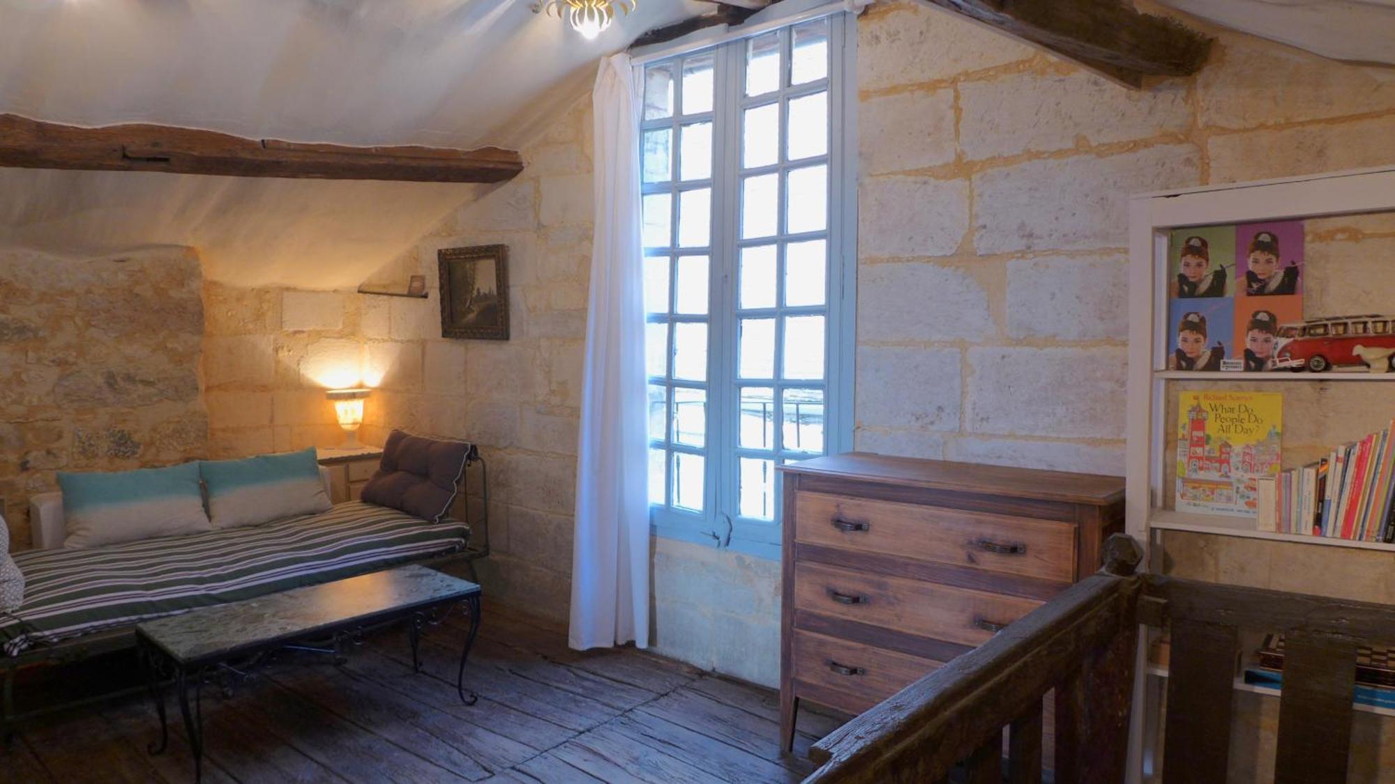 Rue Bertrand De Got Villa Saint Cyprien Bagian luar foto